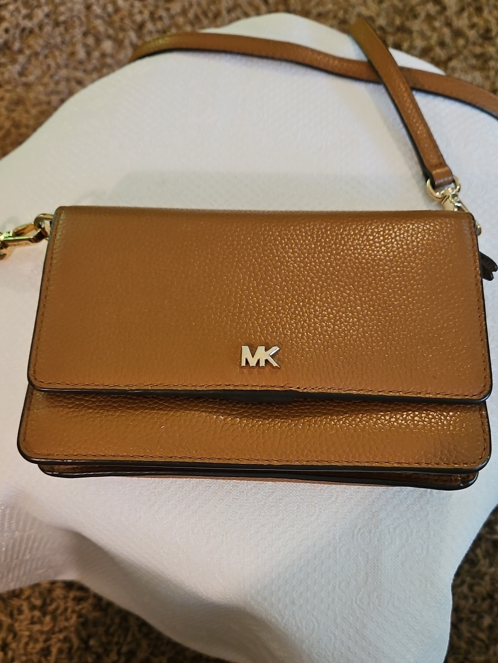 Michael Kors Tan Leather Crossbody Bag 7W X 5H Adjustable Strap